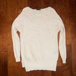 Suzy Shier Embellished White Knit Top